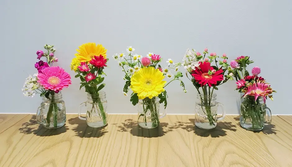 4月のフラワーアレンジメント｜春の花ガーベラの飾り方－花のある