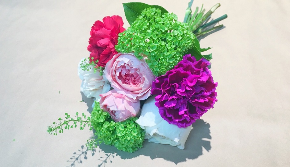5月のフラワーアレンジメント｜母の日に贈りたいフラワーギフト－花のある暮らし－