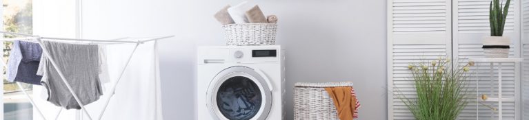 出し入れも掃除も楽ちん！洗濯機周りを快適にする収納アイデア