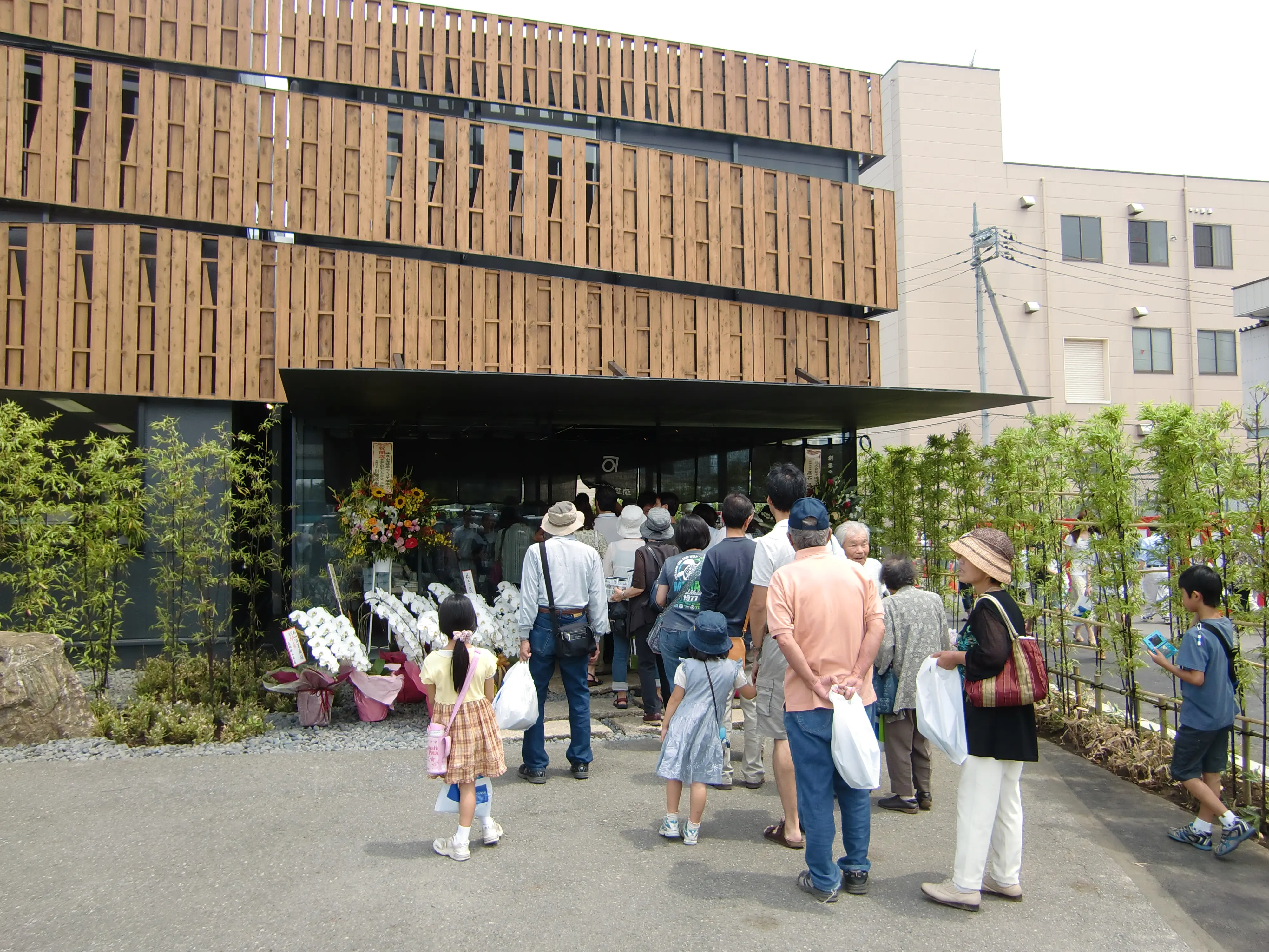 近くで取りに来るのが優先で、詳しい住所はつくば市国松3249-1  筑波金属 tsukuba-city-midorino_eyecatch.jpg