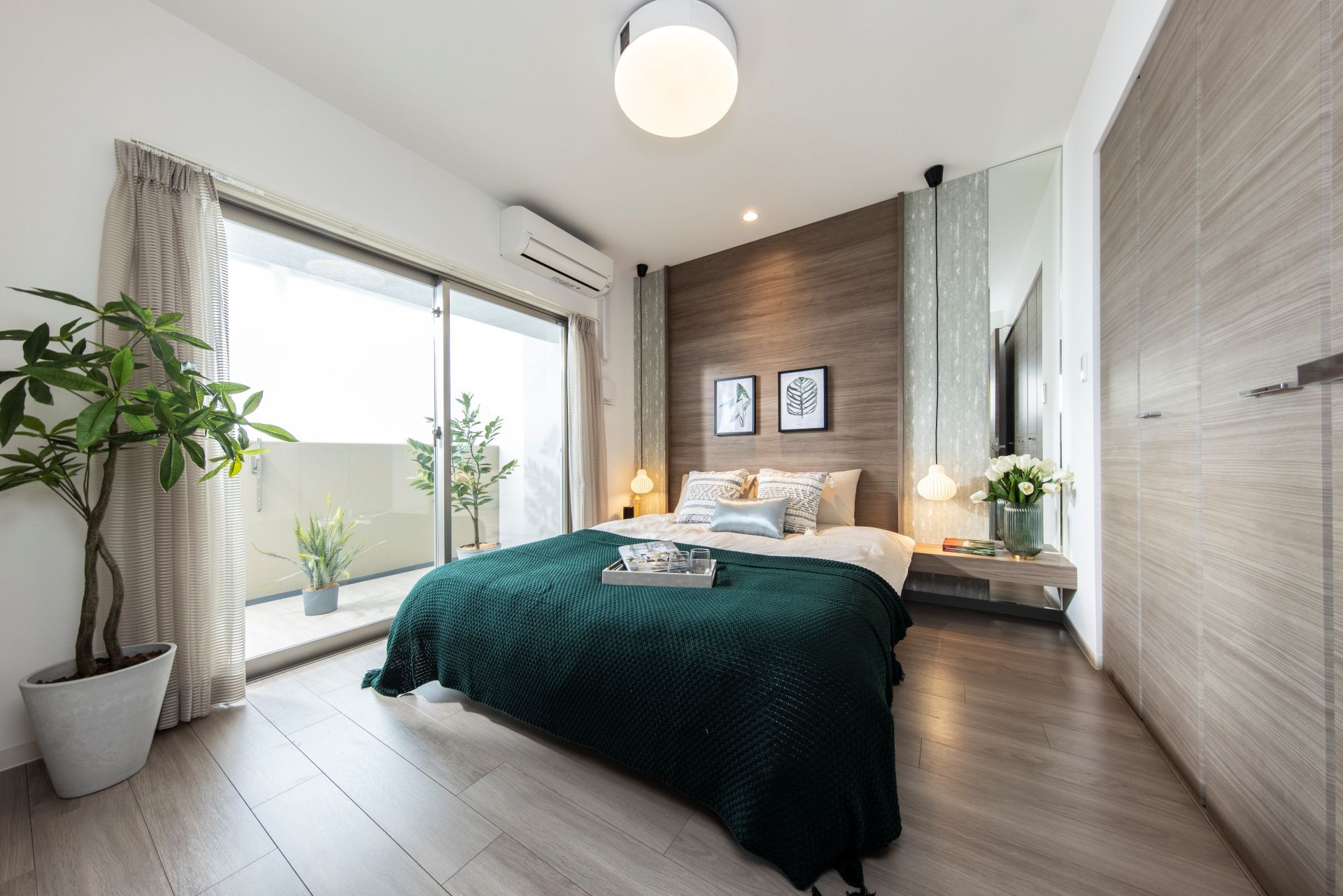 hotel-style-bedroom09_AlphaSmartNishihutamistation