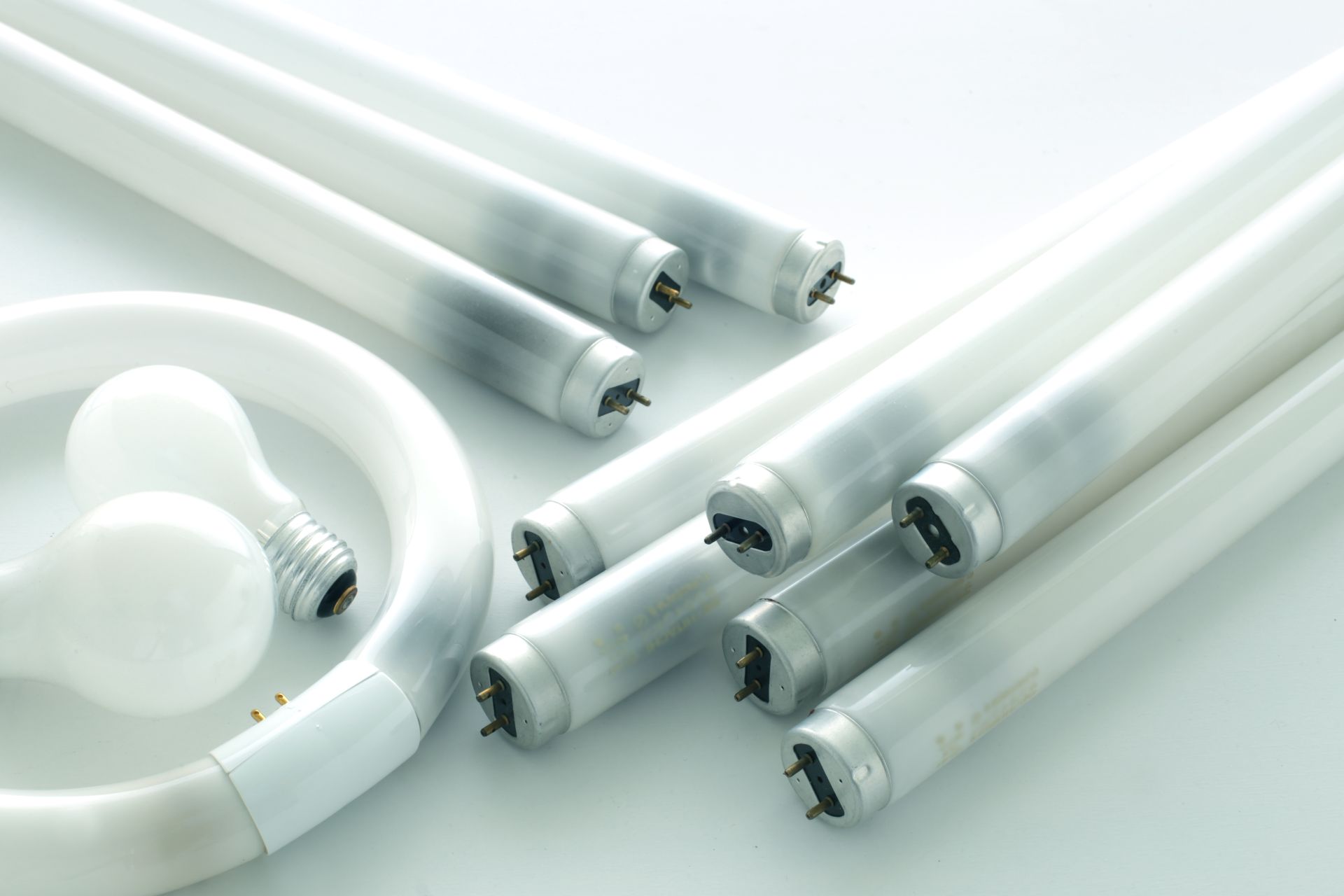 fluorescent-lamp-ban-led-guide08