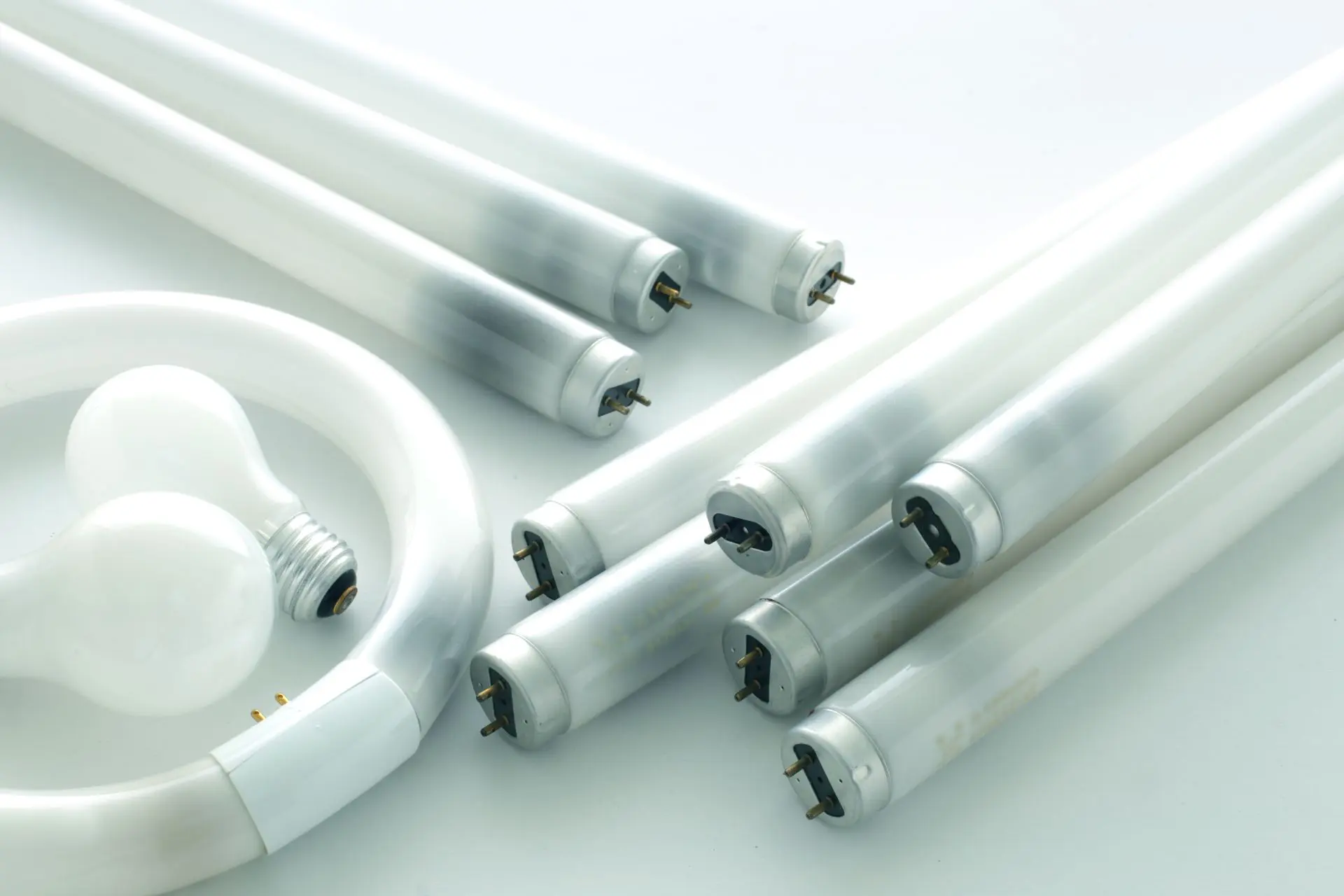 fluorescent-lamp-ban-led-guide08