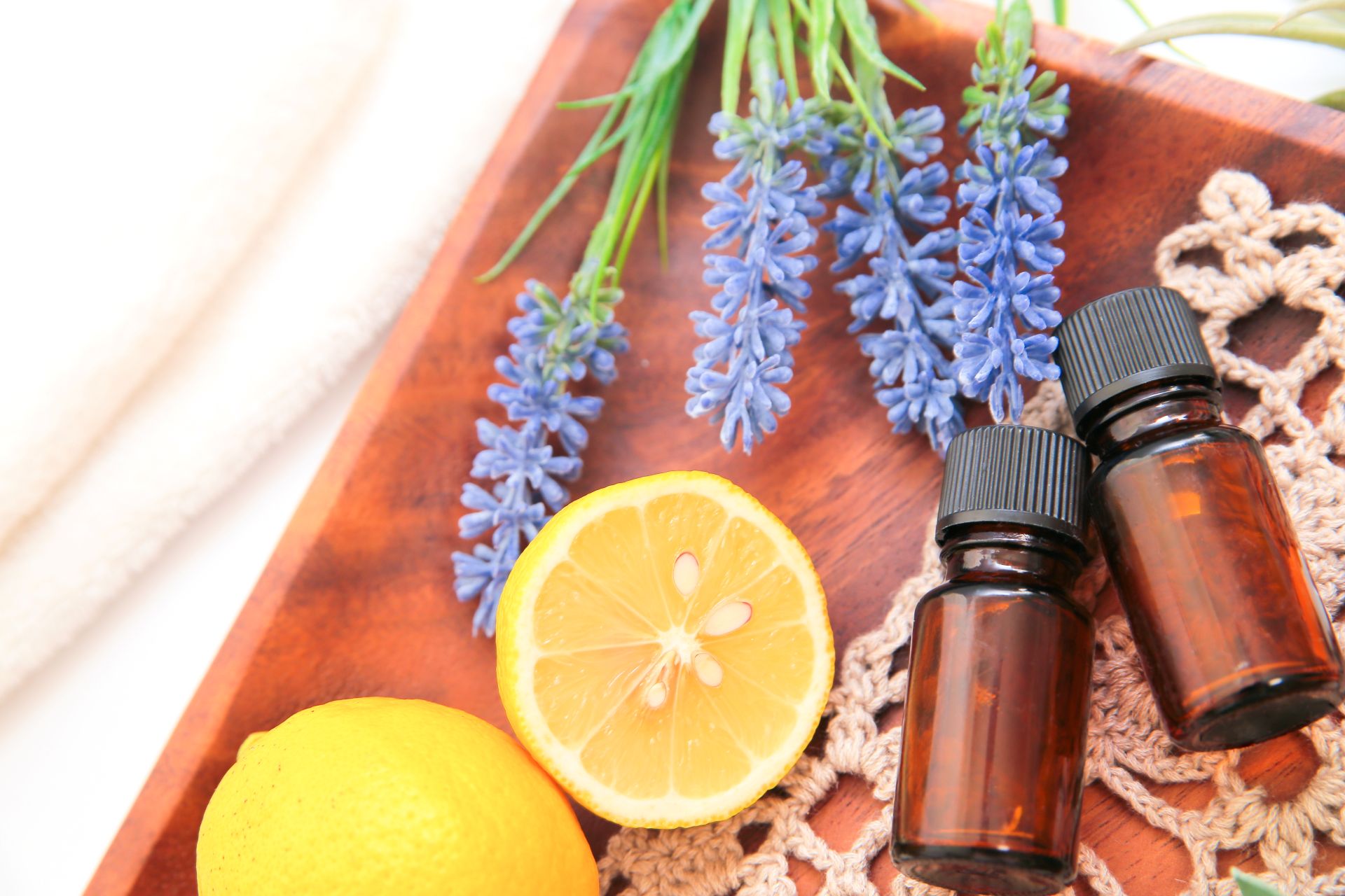 summer-essential-oil-blends_attention